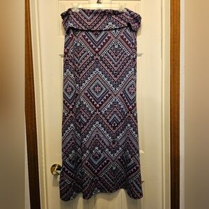 Like New Women's No Boundaries Geometric Patterned Maxi Skirt - XL (15-17)